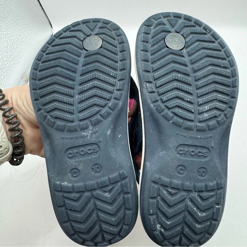 CROCS navy blue toddler flip flops sandals with elastic back 10